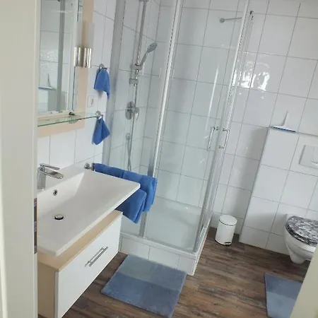 ドライメダールハウス ホステル *