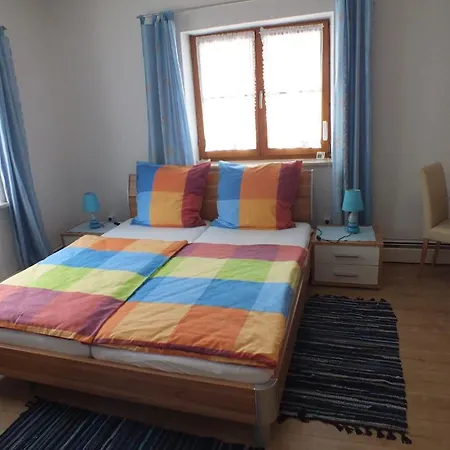 ドライメダールハウス ホステル *