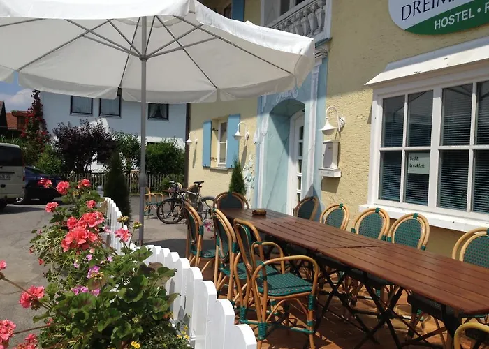 Dreimaederlhaus Rieden Hostel