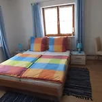 Dreimaederlhaus Rieden Hostel *