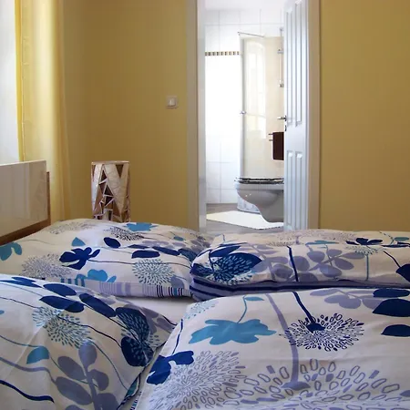 Dreimaederlhaus Rieden Хостел *