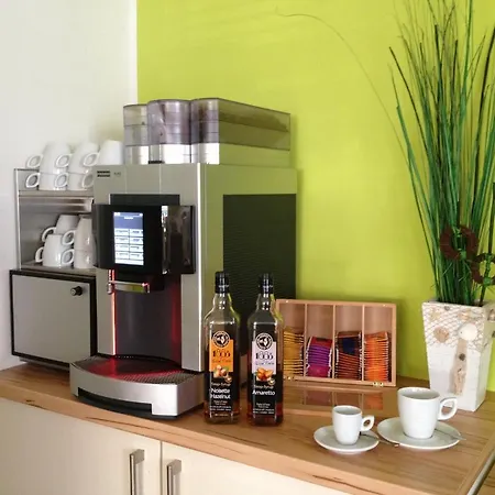 德雷玛德罗斯雷登酒店 旅馆