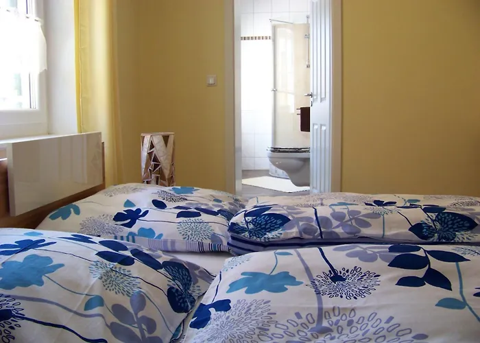 Dreimaederlhaus Rieden Хостел *